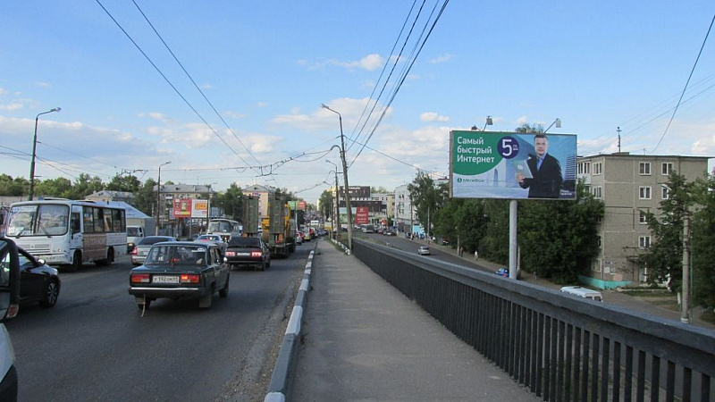 Волоколамский пр-т д. 47, у моста